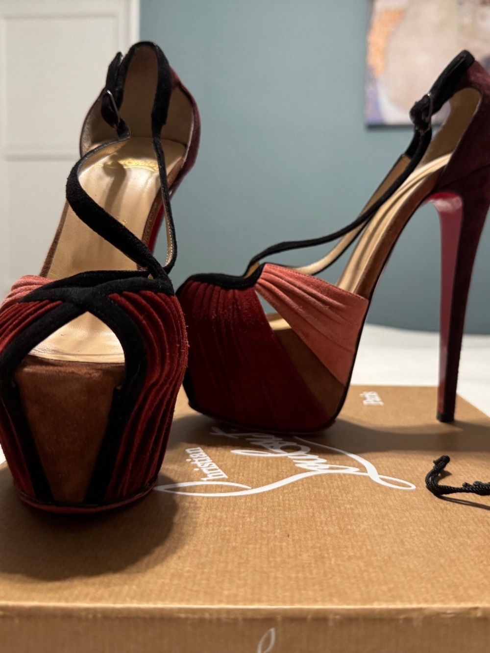 Authentic Christian Louboutin Divinoche 160 Suede Heels Colorblock
